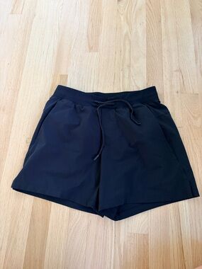 Lululemon Black High Rise Pull On Shorts Size Small Drawstring Athletic